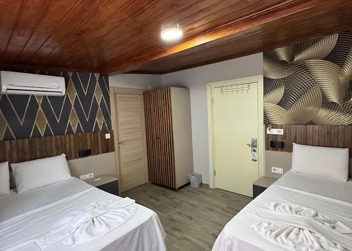 Nook Boutique Hotel *